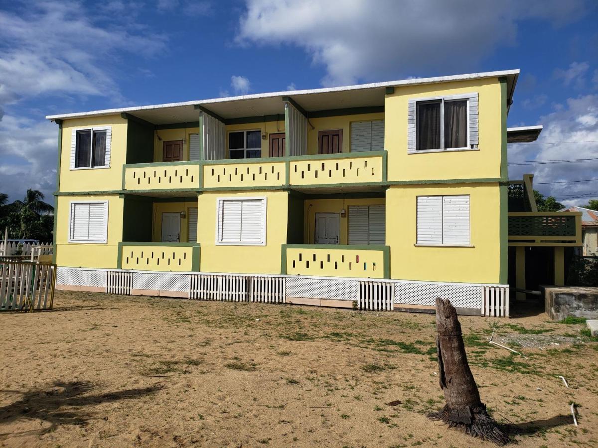 Pal'S On The Beach - Dangriga, Belize מראה חיצוני תמונה